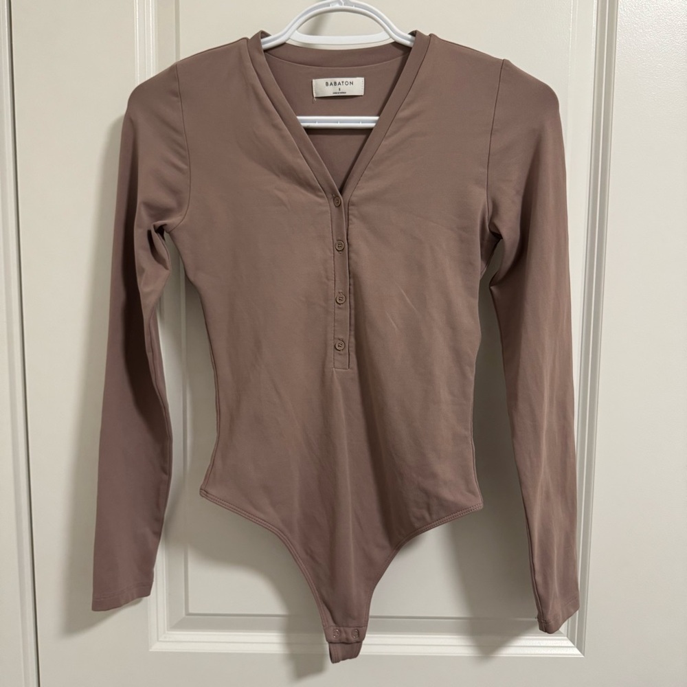 Babaton Contour V-Neck Henley Bodysuit